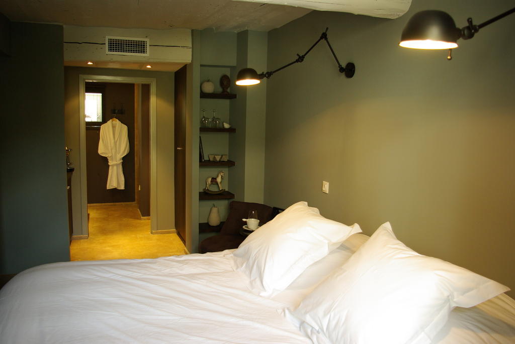 Les Chambres De L'Oustalet, Chambres D'Hotes Et Restaurant Etoile Gigondas Oda fotoğraf